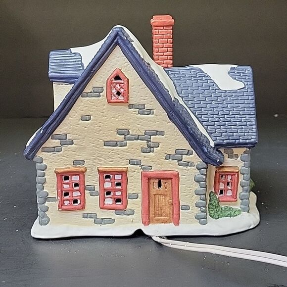 St Nicholas Square Illuminated"The Nelson Home"Lighted Village Vintage - Picture 6 of 9